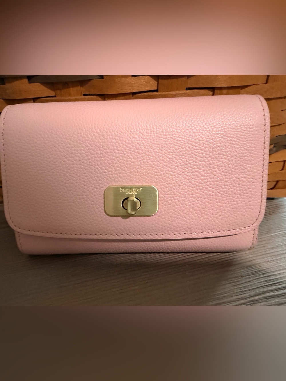 Moncrief Pink Leather Turn-Lock Wallet